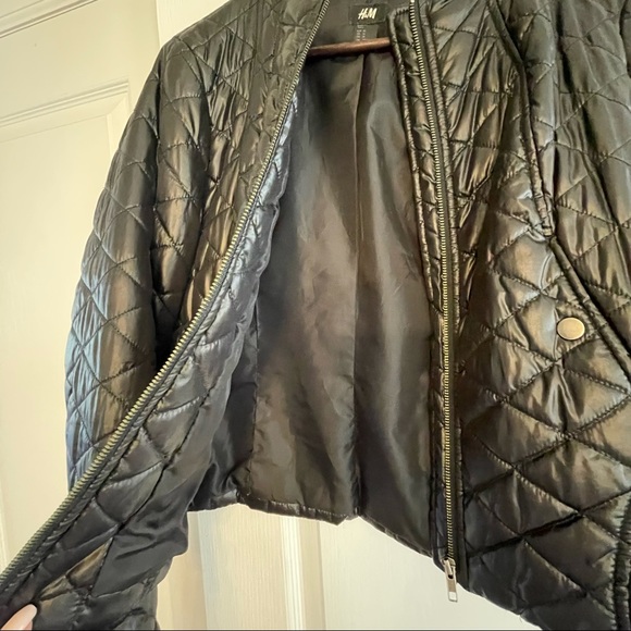 H&M Black quilted cropped jacket size 14 - Picture 5 of 10